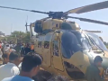 Army Chopper Makes Emergency Landing in Maharashtra's Sangli (Watch Video) - Hindi News | Army Chopper Makes Emergency Landing in Maharashtra's Sangli (Watch Video) | Latest maharashtra News at Lokmattimes.com