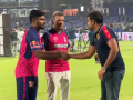 IPL 2024: DC Owner Parth Jindal Meets Sanju Samson After Animated Reaction to RR Captain's Controversial Dismissal (Watch Video) - Hindi News | IPL 2024: DC Owner Parth Jindal Meets Sanju Samson After Animated Reaction to RR Captain's Controversial Dismissal (Watch Video) | Latest cricket News at Lokmattimes.com