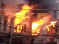 Delhi Fire: Massive Blaze Erupts at Three-Story House in Pandav Nagar, One Injured (Watch Video) - Hindi News | Delhi Fire: Massive Blaze Erupts at Three-Story House in Pandav Nagar, One Injured (Watch Video) | Latest national News at Lokmattimes.com