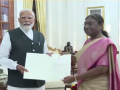 Narendra Modi Meets President Droupadi Murmu at Rashtrapati Bhavan, Stakes Claim to Form Government for Third Consecutive Time - Hindi News | Narendra Modi Meets President Droupadi Murmu at Rashtrapati Bhavan, Stakes Claim to Form Government for Third Consecutive Time | Latest national News at Lokmattimes.com