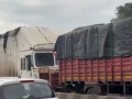Nashik Rains: Waterlogging Causes Heavy Traffic Jams on Mumbai-Agra National Highway (Watch Video) - Hindi News | Nashik Rains: Waterlogging Causes Heavy Traffic Jams on Mumbai-Agra National Highway (Watch Video) | Latest nashik News at Lokmattimes.com