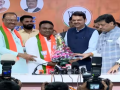 Expelled Congress MLA Jitesh Antapurkar Joins BJP In Presence Of Fadnavis, Chavan - Hindi News | Expelled Congress MLA Jitesh Antapurkar Joins BJP In Presence Of Fadnavis, Chavan | Latest maharashtra News at Lokmattimes.com