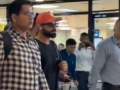Virat Kohli Arrives in Pune Ahead of IND vs NZ 2nd Test (Watch Video) - Hindi News | Virat Kohli Arrives in Pune Ahead of IND vs NZ 2nd Test (Watch Video) | Latest cricket News at Lokmattimes.com