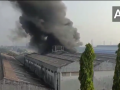 Massive Fire Breaks Out at Factory Near Tarapur MIDC in Palghar ( Watch Video) - Hindi News | Massive Fire Breaks Out at Factory Near Tarapur MIDC in Palghar ( Watch Video) | Latest maharashtra News at Lokmattimes.com
