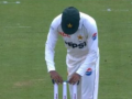 Babar Azam’s Bail-Switching Trick Helps Pakistan Dismiss Temba Bavuma on Day 2 of SA vs PAK 1st Test (Watch Video) - Hindi News | Babar Azam’s Bail-Switching Trick Helps Pakistan Dismiss Temba Bavuma on Day 2 of SA vs PAK 1st Test (Watch Video) | Latest cricket News at Lokmattimes.com