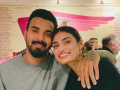 KL Rahul & Athiya Shetty React to Delhi Capitals' Heartwarming Video for Their Newborn - Hindi News | KL Rahul & Athiya Shetty React to Delhi Capitals' Heartwarming Video for Their Newborn | Latest cricket News at Lokmattimes.com