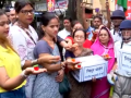 Mumbai: Shiv Sena (UBT) Women Protest With Sindoor Against India-Pakistan Asia Cup Match (Watch Video) - Hindi News | Mumbai: Shiv Sena (UBT) Women Protest With Sindoor Against India-Pakistan Asia Cup Match (Watch Video) | Latest mumbai News at Lokmattimes.com