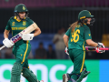 ICC Women’s ODI World Cup 2025: Tazmin Brits, Sune Luus Guide South Africa to 6 Wicket Win Over New Zealand - Hindi News | ICC Women’s ODI World Cup 2025: Tazmin Brits, Sune Luus Guide South Africa to 6 Wicket Win Over New Zealand | Latest cricket News at Lokmattimes.com