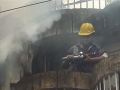 Madhya Pradesh Fire: Massive Blaze Destroys 3-Storey Garment Factory in Jabalpur; Damages Estimated at ₹1 Crore - Hindi News | Madhya Pradesh Fire: Massive Blaze Destroys 3-Storey Garment Factory in Jabalpur; Damages Estimated at ₹1 Crore | Latest national News at Lokmattimes.com