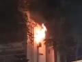 Mumbai Fire: Major Blaze Erupts at Residential Building in Ghatkopar (Watch Video) - Hindi News | Mumbai Fire: Major Blaze Erupts at Residential Building in Ghatkopar (Watch Video) | Latest mumbai News at Lokmattimes.com
