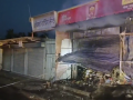 Pune Fire: Massive Blaze Destroys Mamurdi Grocery Warehouse, Oil Drums Inside Heighten Danger - Hindi News | Pune Fire: Massive Blaze Destroys Mamurdi Grocery Warehouse, Oil Drums Inside Heighten Danger | Latest pune News at Lokmattimes.com