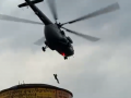Uttar Pradesh: Air Force Conducts Midnight Rescue Operation for Children Trapped on Water Tank in Gorakhpur | Latest national News at www.lokmattimes.com