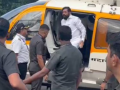 Thane Dust Storm: Dy CM Eknath Shinde Escapes Major Mishap After Helicopter Hit By Strong Winds Near Kalyan; Lands At Juhu Airport - Hindi News | Thane Dust Storm: Dy CM Eknath Shinde Escapes Major Mishap After Helicopter Hit By Strong Winds Near Kalyan; Lands At Juhu Airport | Latest thane News at Lokmattimes.com