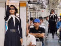Watch: Man in skirt turns heads with confident catwalk in Mumbai local train - Hindi News | Watch: Man in skirt turns heads with confident catwalk in Mumbai local train | Latest social-viral News at Lokmattimes.com
