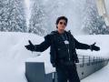 Shah Rukh Khan Finally Reveals the Inspiration Behind His Iconic Pose - Hindi News | Shah Rukh Khan Finally Reveals the Inspiration Behind His Iconic Pose | Latest entertainment News at Lokmattimes.com
