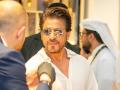 Shah Rukh Khan's Eye Surgery In Mumbai Goes Wrong, Actor Flown to the US for Urgent Care - Hindi News | Shah Rukh Khan's Eye Surgery In Mumbai Goes Wrong, Actor Flown to the US for Urgent Care | Latest entertainment News at Lokmattimes.com