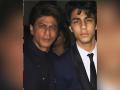 Shah Rukh Khan spoke to son Aryan, after he cried inconsolably - Reports - Hindi News | Shah Rukh Khan spoke to son Aryan, after he cried inconsolably - Reports | Latest entertainment News at Lokmattimes.com
