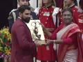 Mohammed Shami Honoured With Arjuna Award by President Droupadi Murmu at National Sports Awards - Hindi News | Mohammed Shami Honoured With Arjuna Award by President Droupadi Murmu at National Sports Awards | Latest cricket News at Lokmattimes.com