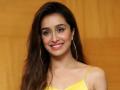 Chaalbaaz In London: Shraddha Kapoor to reprise Sridevi's role in reboot of 1989 classic - Hindi News | Chaalbaaz In London: Shraddha Kapoor to reprise Sridevi's role in reboot of 1989 classic | Latest entertainment News at Lokmattimes.com