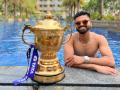 KKR Captain Shreyas Iyer Poses With IPL 2024 Trophy at Poolside (See Pic) - Hindi News | KKR Captain Shreyas Iyer Poses With IPL 2024 Trophy at Poolside (See Pic) | Latest cricket News at Lokmattimes.com