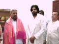 Karnataka: Andhra Pradesh Deputy CM Pawan Kalyan meets Siddaramaiah - Hindi News | Karnataka: Andhra Pradesh Deputy CM Pawan Kalyan meets Siddaramaiah | Latest national News at Lokmattimes.com