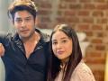 Shehnaaz Gill's mobile phone switched off after Sidharth Shukla's sudden demise - Hindi News | Shehnaaz Gill's mobile phone switched off after Sidharth Shukla's sudden demise | Latest entertainment News at Lokmattimes.com