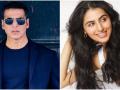 Simar Bhatia All Set To Make Her Bollywood Debut With ‘Ikkis’, Akshay Kumar Pens a Heartwarming Note for His Niece - Hindi News | Simar Bhatia All Set To Make Her Bollywood Debut With ‘Ikkis’, Akshay Kumar Pens a Heartwarming Note for His Niece | Latest entertainment News at Lokmattimes.com