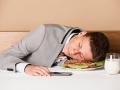 How to Avoid Sleepiness After Eating: Diet & Lifestyle Tips You Must Follow - Hindi News | How to Avoid Sleepiness After Eating: Diet & Lifestyle Tips You Must Follow | Latest lifestyle News at Lokmattimes.com