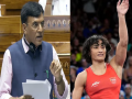 “PM Asked IOA President to Take Necessary Action": Sports Minister Mansukh Mandaviya on Vinesh Phogat’s Disqualification from Paris Olympics 2024 (Watch Video) - Hindi News | “PM Asked IOA President to Take Necessary Action": Sports Minister Mansukh Mandaviya on Vinesh Phogat’s Disqualification from Paris Olympics 2024 (Watch Video) | Latest other-sports News at Lokmattimes.com