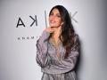 Jacqueline Fernandez Shines Bright at London Fashion Week (Watch Video) - Hindi News | Jacqueline Fernandez Shines Bright at London Fashion Week (Watch Video) | Latest entertainment News at Lokmattimes.com