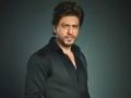 Fans of Shahrukh Khan threaten to commit suicide if he does not announce his next film - Hindi News | Fans of Shahrukh Khan threaten to commit suicide if he does not announce his next film | Latest entertainment News at Lokmattimes.com