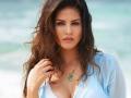 Sunny Leone recalls her 2016 interview where is got humiliated for her adult film career - Hindi News | Sunny Leone recalls her 2016 interview where is got humiliated for her adult film career | Latest entertainment News at Lokmattimes.com
