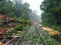 Train Services Disrupted on South Western Railway Due to Landslide - Hindi News | Train Services Disrupted on South Western Railway Due to Landslide | Latest national News at Lokmattimes.com