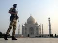 Taj Mahal Receives Bomb Threat: Authorities Launch Immediate Investigation - Hindi News | Taj Mahal Receives Bomb Threat: Authorities Launch Immediate Investigation | Latest national News at Lokmattimes.com