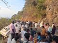 Tamil Nadu News: 8 Dead, Several Injured After Tempo Traveller Skids Off Road in Valparai | Latest national News at www.lokmattimes.com