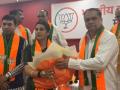 Who Is Tejasvee Ghosalkar? Shiv Sena UBT Leader and Former Corporator Joins BJP Ahead of BMC Polls - Hindi News | Who Is Tejasvee Ghosalkar? Shiv Sena UBT Leader and Former Corporator Joins BJP Ahead of BMC Polls | Latest mumbai News at Lokmattimes.com