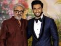 Sanjay Leela Bhanali completes 25 years in film industry, Ranveer Singh, Ajay Devgn pen sweet notes - Hindi News | Sanjay Leela Bhanali completes 25 years in film industry, Ranveer Singh, Ajay Devgn pen sweet notes | Latest entertainment News at Lokmattimes.com