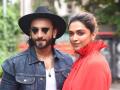 Deepika Padukone, Ranveer Singh checkout from Mumbai to celebrate third wedding anniversary - Hindi News | Deepika Padukone, Ranveer Singh checkout from Mumbai to celebrate third wedding anniversary | Latest entertainment News at Lokmattimes.com