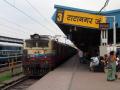 Heroic Rescue at Karnal Station: Railway Constable Saves Passenger from Moving Train In Nick Of Time (Watch Video) - Hindi News | Heroic Rescue at Karnal Station: Railway Constable Saves Passenger from Moving Train In Nick Of Time (Watch Video) | Latest national News at Lokmattimes.com