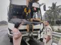 Tumakuru Bus Accident: Three Killed, 20 Injured After Private Bus Hits Road Divider in Karnataka (See Pics) - Hindi News | Tumakuru Bus Accident: Three Killed, 20 Injured After Private Bus Hits Road Divider in Karnataka (See Pics) | Latest national News at Lokmattimes.com