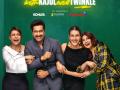 Vicky Kaushal and Kriti Sanon Headline the Finale Episode of Two Much with Kajol and Twinkle with Candid Confessions and Crackling Chemistry - Hindi News | Vicky Kaushal and Kriti Sanon Headline the Finale Episode of Two Much with Kajol and Twinkle with Candid Confessions and Crackling Chemistry | Latest entertainment News at Lokmattimes.com