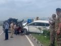 Udhampur Accident: Five Amarnath Yatra Pilgrims Injured After Truck Hits Car Near Battal Ballian (Watch Video) - Hindi News | Udhampur Accident: Five Amarnath Yatra Pilgrims Injured After Truck Hits Car Near Battal Ballian (Watch Video) | Latest national News at Lokmattimes.com
