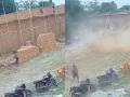 Uttar Pradesh: Under-Construction Wall Collapse in Amroha Injures Several Workers; Tragedy Caught on Camera - Hindi News | Uttar Pradesh: Under-Construction Wall Collapse in Amroha Injures Several Workers; Tragedy Caught on Camera | Latest national News at Lokmattimes.com