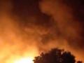 Uttar Pradesh Factory Fire: Massive Blaze Engulfs Glass Manufacturing Unit In Firozabad (Watch Video) - Hindi News | Uttar Pradesh Factory Fire: Massive Blaze Engulfs Glass Manufacturing Unit In Firozabad (Watch Video) | Latest national News at Lokmattimes.com