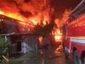 Uttar Pradesh Fire: Massive Blaze Erupts in Factory at Sahibabad in Ghaziabad (Watch Video) - Hindi News | Uttar Pradesh Fire: Massive Blaze Erupts in Factory at Sahibabad in Ghaziabad (Watch Video) | Latest national News at Lokmattimes.com