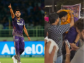 KKR Pacer Vaibhav Arora Receives Hero's Welcome in Hometown Ambala After IPL 2024 Win (Watch Video) - Hindi News | KKR Pacer Vaibhav Arora Receives Hero's Welcome in Hometown Ambala After IPL 2024 Win (Watch Video) | Latest cricket News at Lokmattimes.com