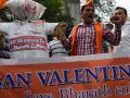 Hindu outfit in Chennai stages protest against Valentine's Day outside women's college - Hindi News | Hindu outfit in Chennai stages protest against Valentine's Day outside women's college | Latest national News at Lokmattimes.com