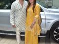 Varun Dhawan and Natasha Dalal celebrate first Diwali as Husband and Wife - Hindi News | Varun Dhawan and Natasha Dalal celebrate first Diwali as Husband and Wife | Latest entertainment News at Lokmattimes.com