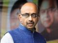 Vijay Goel issues ultimatum to Pune Municipal Corporation over stray dog menace - Hindi News | Vijay Goel issues ultimatum to Pune Municipal Corporation over stray dog menace | Latest maharashtra News at Lokmattimes.com