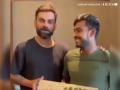 “Khub Bhalo Achi”: Virat Kohli Speaks Bengali As Mehidy Hasan Miraz Gifts Him Bat of His Own Company (Watch Video) - Hindi News | “Khub Bhalo Achi”: Virat Kohli Speaks Bengali As Mehidy Hasan Miraz Gifts Him Bat of His Own Company (Watch Video) | Latest cricket News at Lokmattimes.com